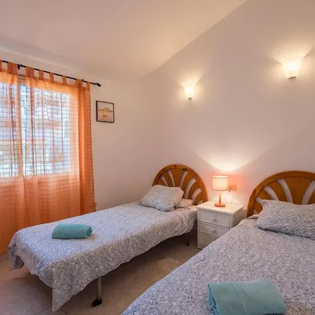 Highbury Grove * Callao Salvaje