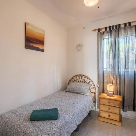 Highbury Grove * Callao Salvaje